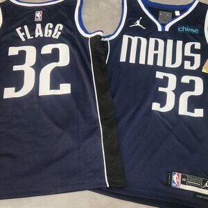 Cooper Flagg Mavs jersey
